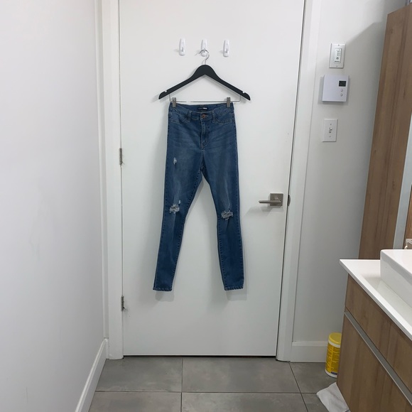 2/$50 Fashion Nova High-Waisted Ripped Skinny Jeans - Picture 6 of 6